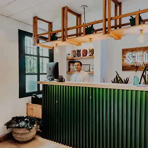 Selah & Coffee Antigua